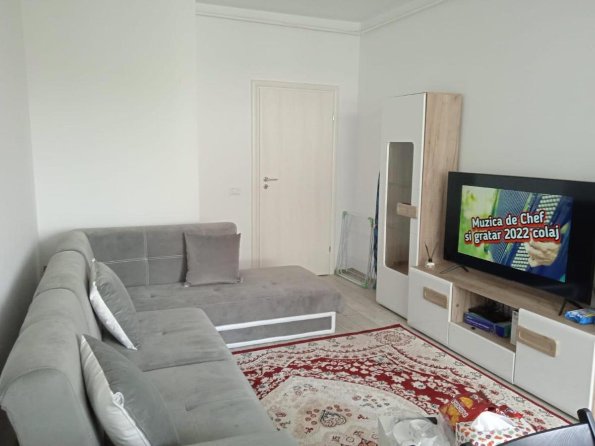 Deluxe 2 Bedroom Apartment With Balcony And Private Parking Bragadiru Luaran gambar